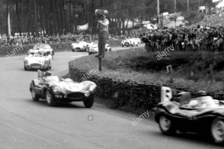 Nr.14. Duncan Hamilton i Tony Rolt – Jaguar D-Type, nr.10. Pierre Levegh i Lino Fayen – Talbot Lago T26 Gran Sport.